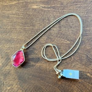 BRAND NEW Kendra Scott necklace!